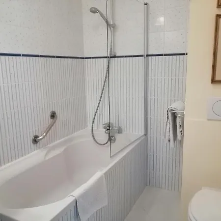 D'hotes Le Cedre Bleu