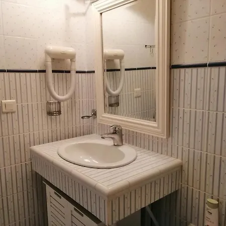 Penzion D'hotes Le Cedre Bleu Paříž